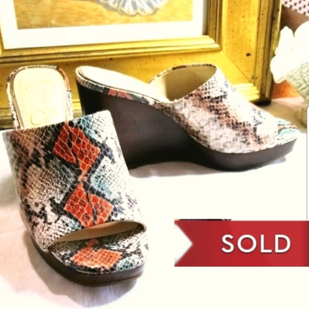 *SOLD*SOLD*SOLD*JESSICA SIMPSON "Sheyna" Wedge Slip-On Mule